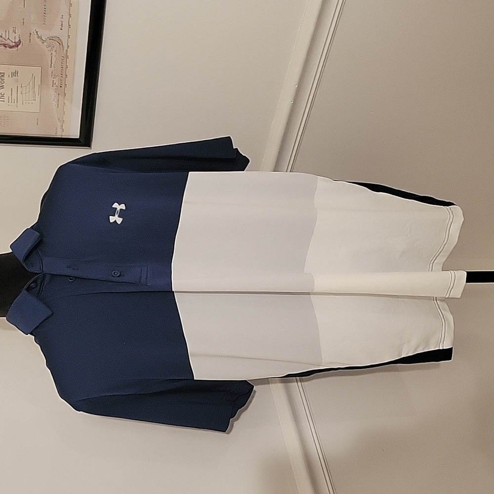 Under Armour shirt. Mens size Large. Navy and white. Polo. EUC